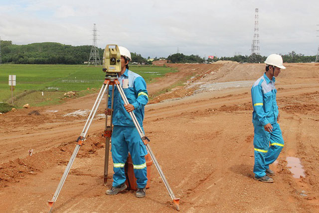 Khảo sát địa chất công trình dự án Trung tâm thương mại và dịch vụ du lịch, khách sạn, căn hộ nhà phố FLC Đồng Hới thumbnail